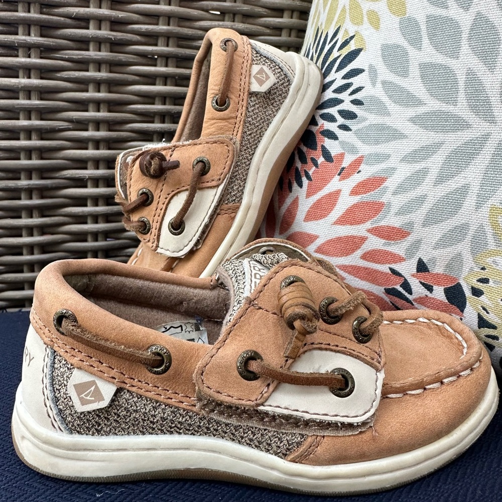 SPERRY little kids songfish jr